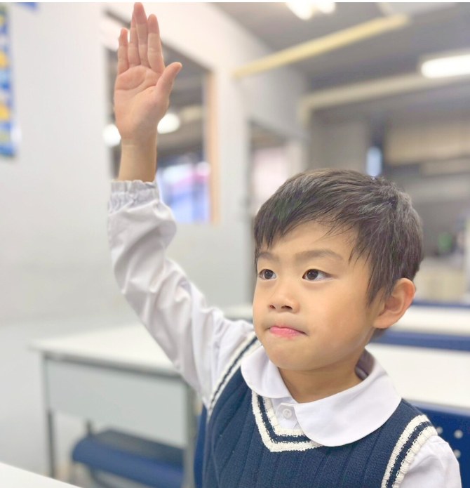 関西学院初等部 受験対策コースの授業風景(爽数研キッズアカデミア)
